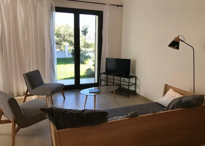 ヴィラ Cantari カロンザナ