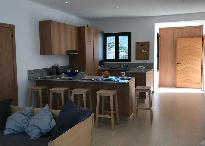 ヴィラ Cantari カロンザナ